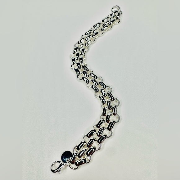 Silver Chain Link Bracelet - Picture 3 of 3